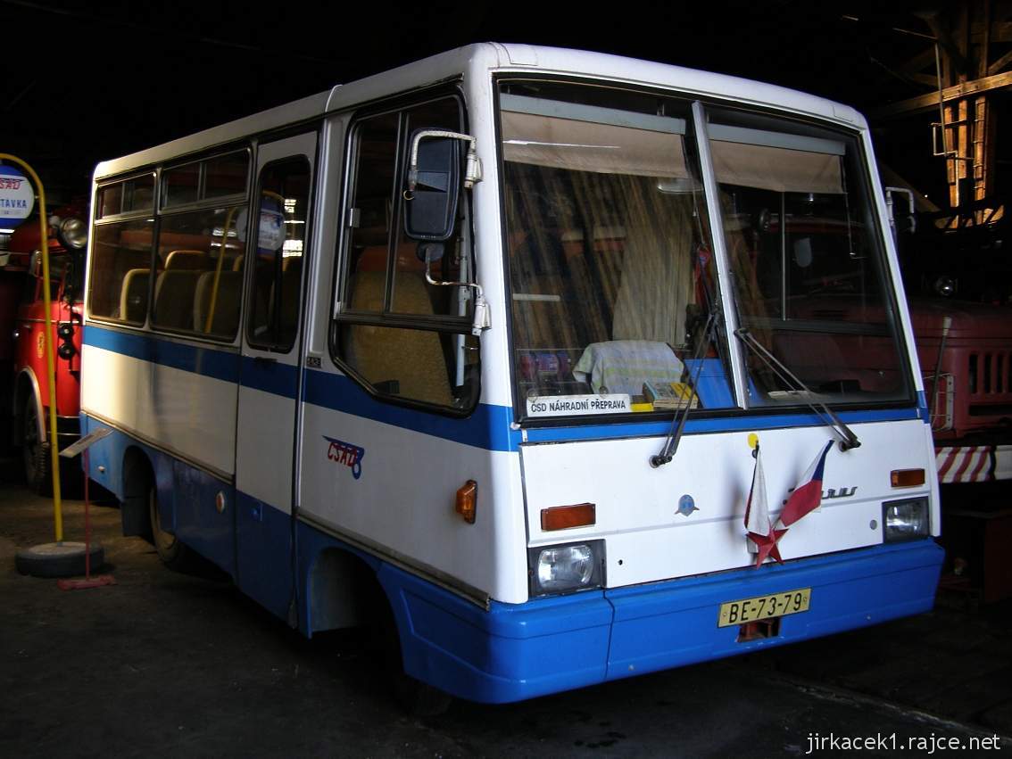Výtopna Zdice - autobus Avia Ikarus 543.20