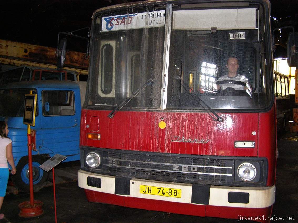 Výtopna Zdice - autobus Ikarus Z80