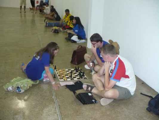 Mistrovství světa mládeže (Caldas Novas - Brazílie, 18. - 26. 11. 2011) - Doprovod mnoho míst k sezení neměl.