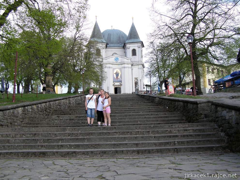 Svatý Hostýn - schody k bazilice v létě