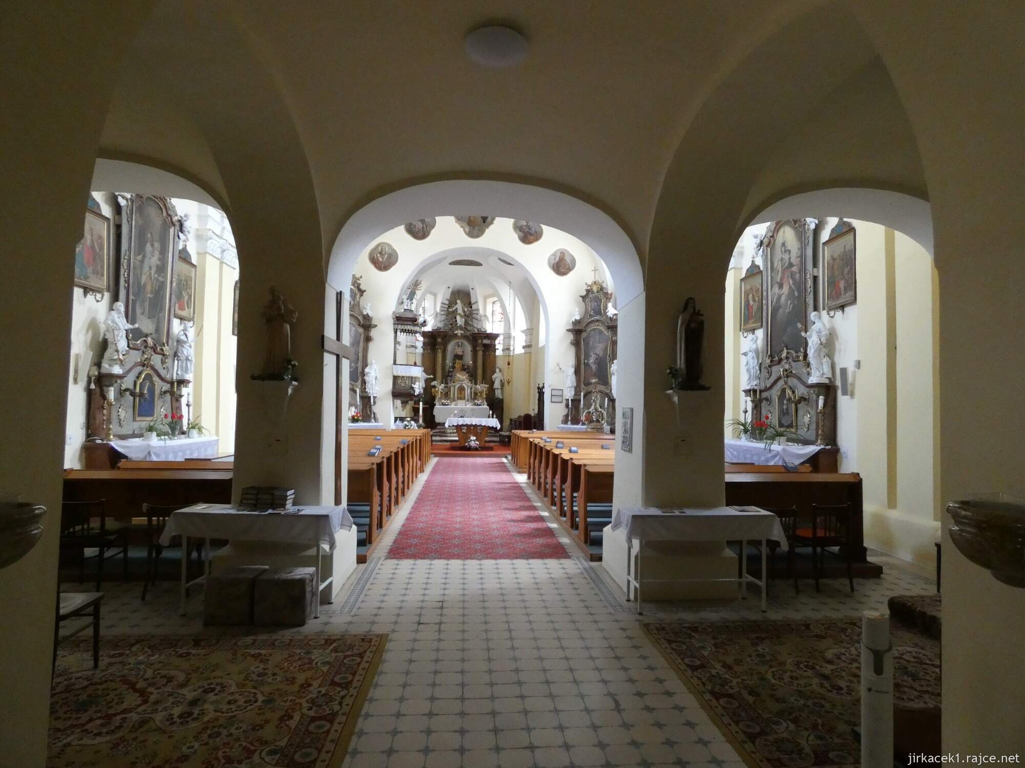 F - Koryčany - kostel sv. Vavřince 028 - interiér