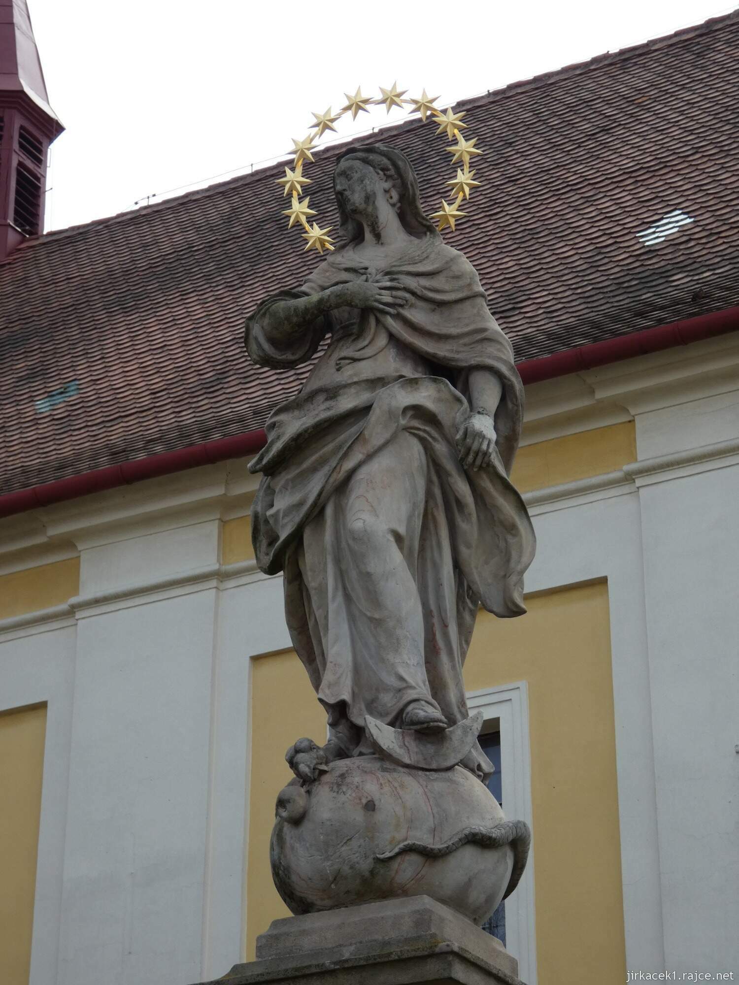F - Koryčany - kostel sv. Vavřince 040 - Socha Panny Marie