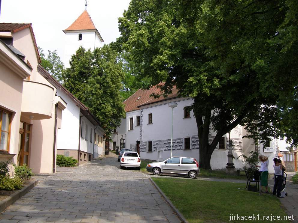 Kyjov - zámecké muzeum a věž kaple sv.Josefa