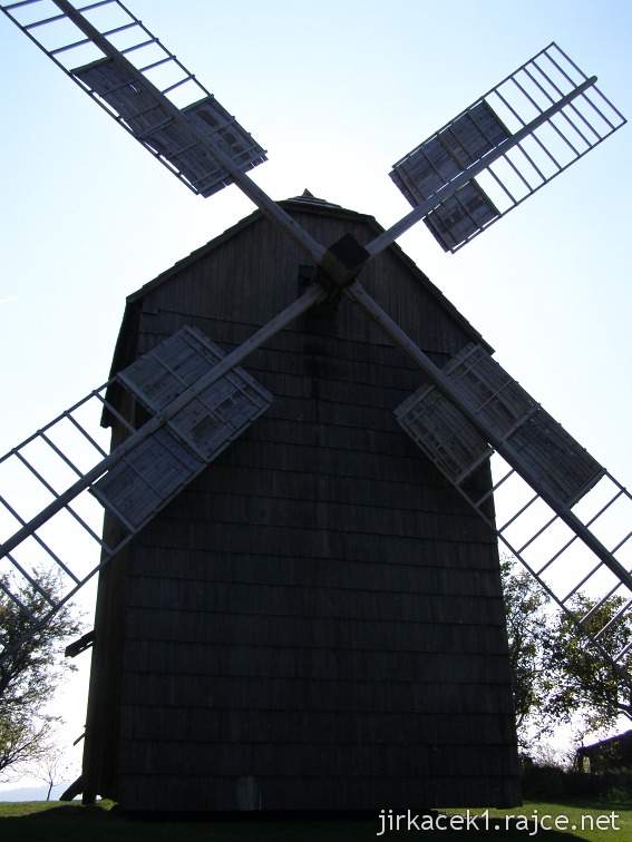 Partutovice - větrný mlýn