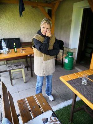 Česko - Žacléř - Naše ubytování v Žacléři - u přátel na grilovačce. Na to že byl červenec byla docela slušná zima...