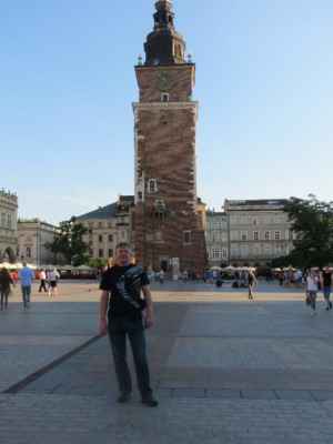 Polsko - město Krakow - Polsko - královské město Krakow - náměstí... radniční věž...
