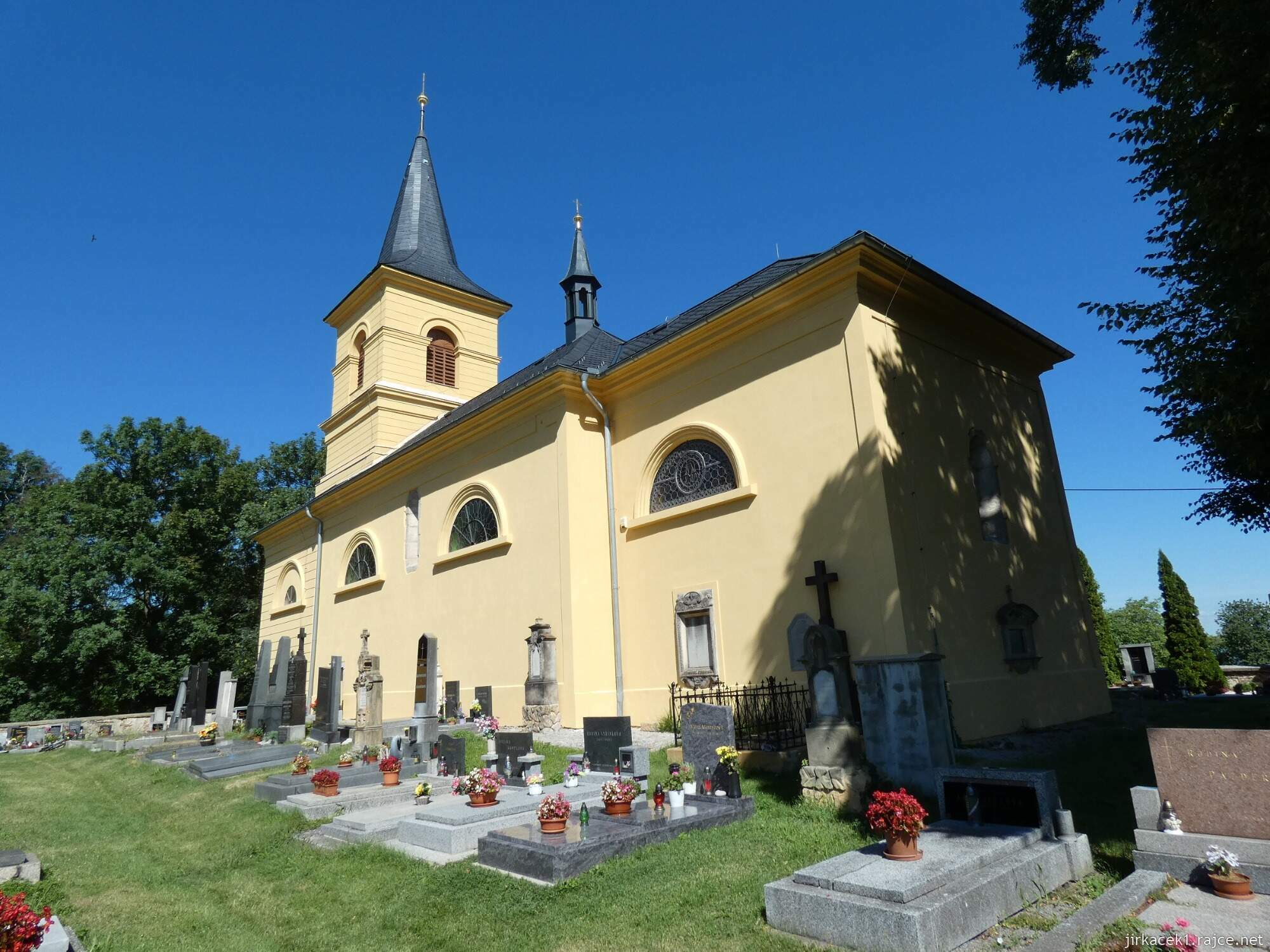 W - Křečhoř - kostel sv. Václava a Božího Těla 008